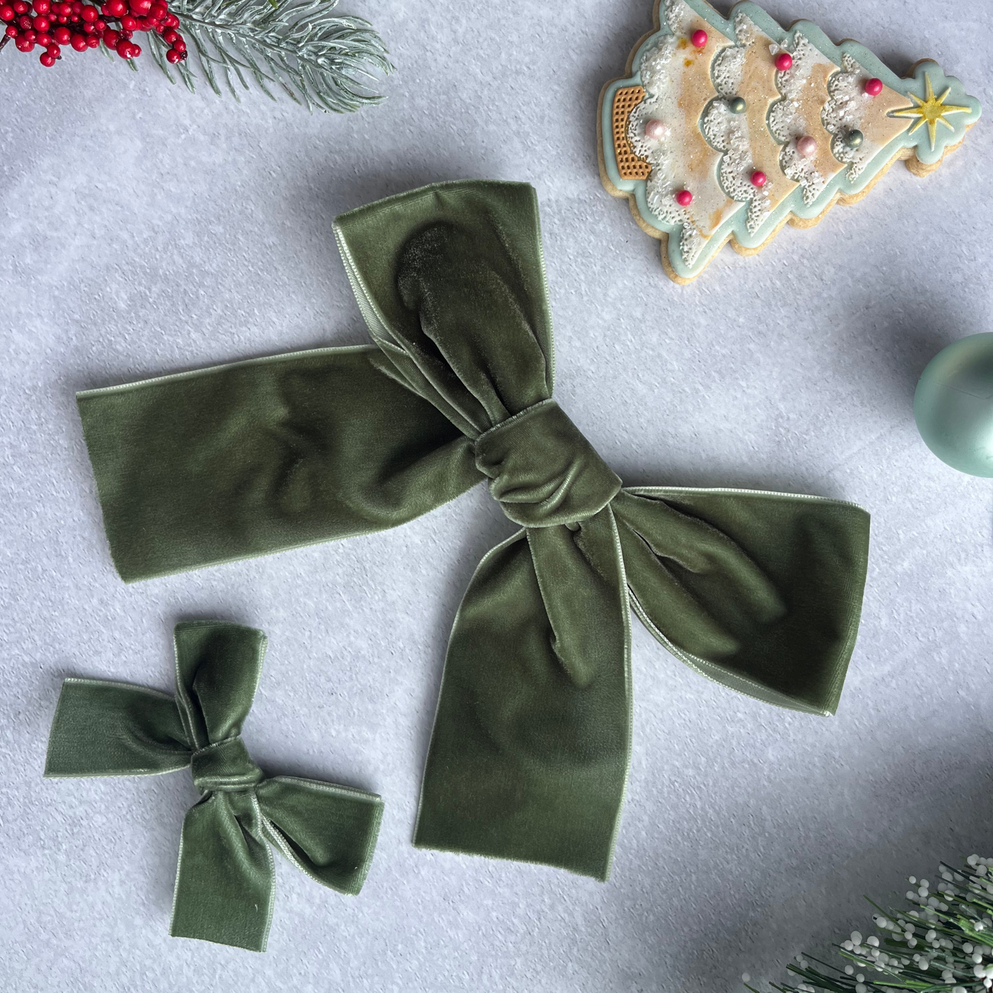 Large Pre-Tied Adhesive Bows